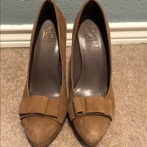 MRKT heels